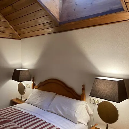 Atico A 200 M De La Ciudadela ז'אקה